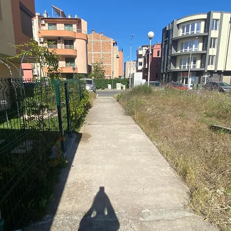 Apartment La Patio Cherno More 2 *