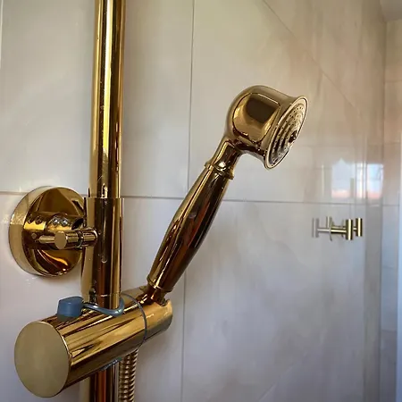 Apartman La Patio Cherno 2 *