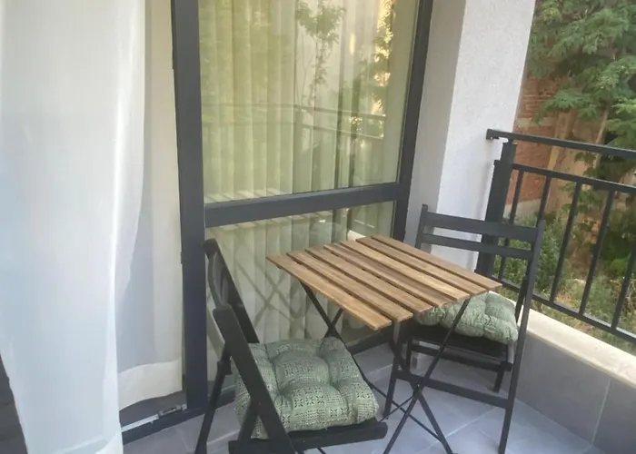 La Patio Cherno 2 Νεσέμπαρ